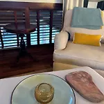 Apartment Hestar Husid, Het Luxe Paardenhuis