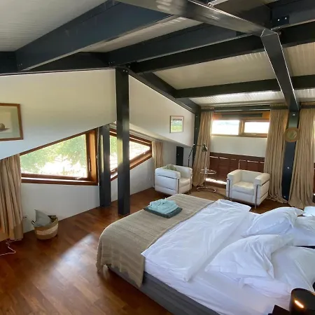 Hestar Husid, Het Luxe Paardenhuis Feriehus *
