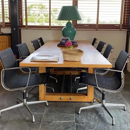 Hestar Husid, Het Luxe Paardenhuis