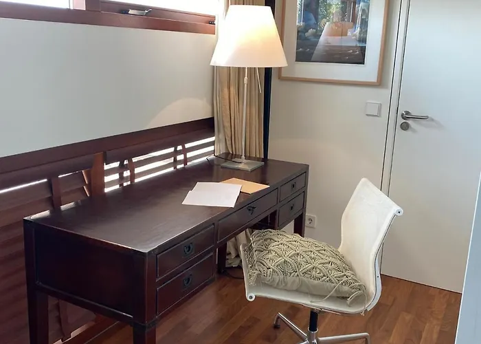 Hestar Husid, Het Luxe Paardenhuis