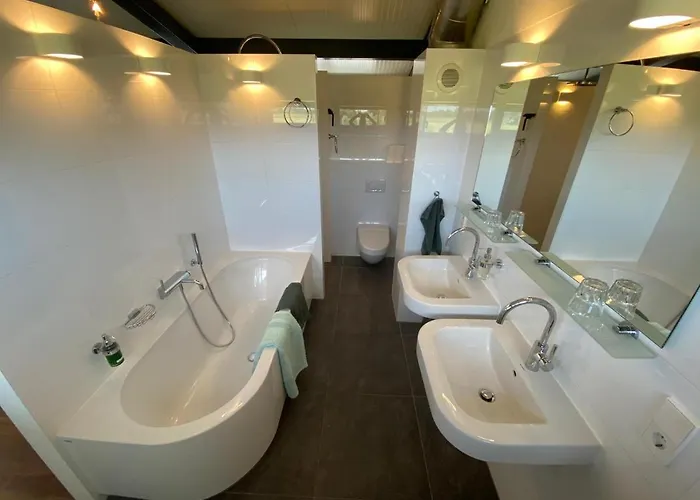 Appartement Hestar Husid, Het Luxe Paardenhuis Weesp