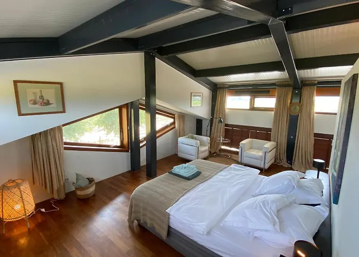 Hestar Husid, Het Luxe Paardenhuis Appartement *