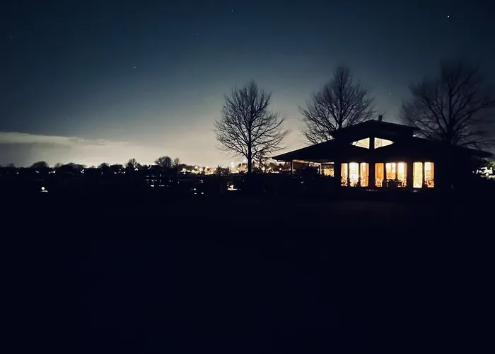 Hestar Husid, Het Luxe Paardenhuis Appartement