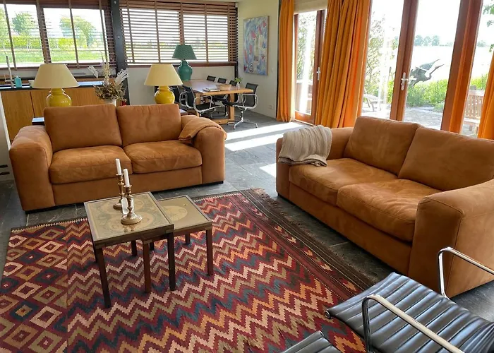 Hestar Husid, Het Luxe Paardenhuis Appartement