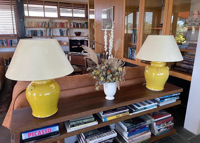 Hestar Husid, Het Luxe Paardenhuis アパート